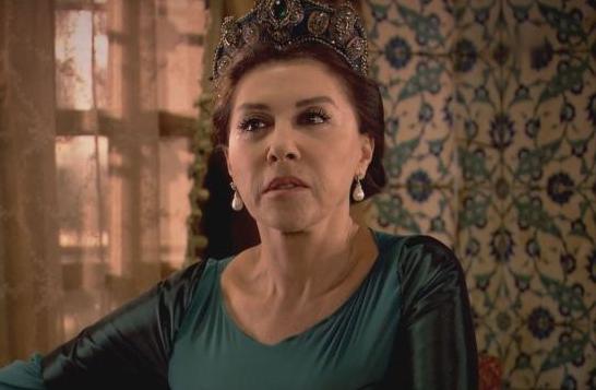 Nebahat Chehre: ביוגרפיה של השחקנית המלכותית ביותר של טורקיה